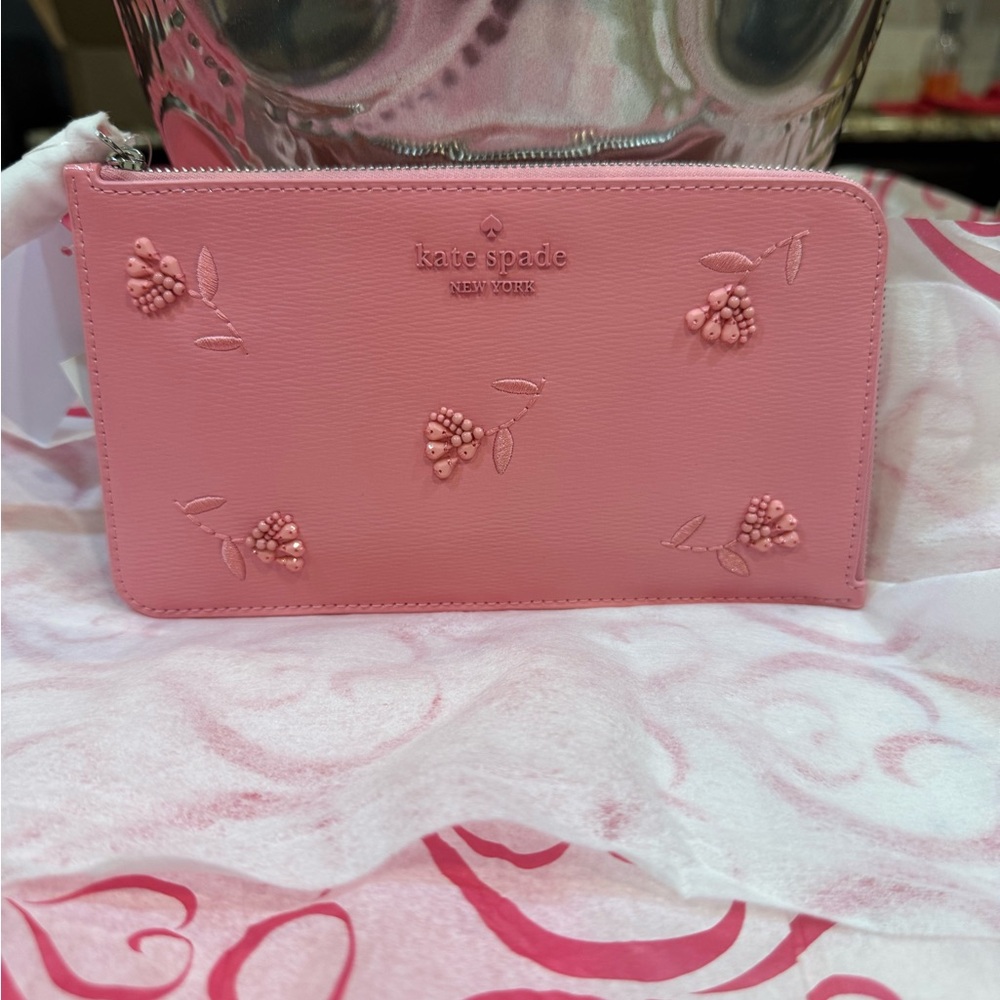 Gorgeous Pink Kate Spade Lucy Floral Grapefruit Soda Color Wristlet NWT